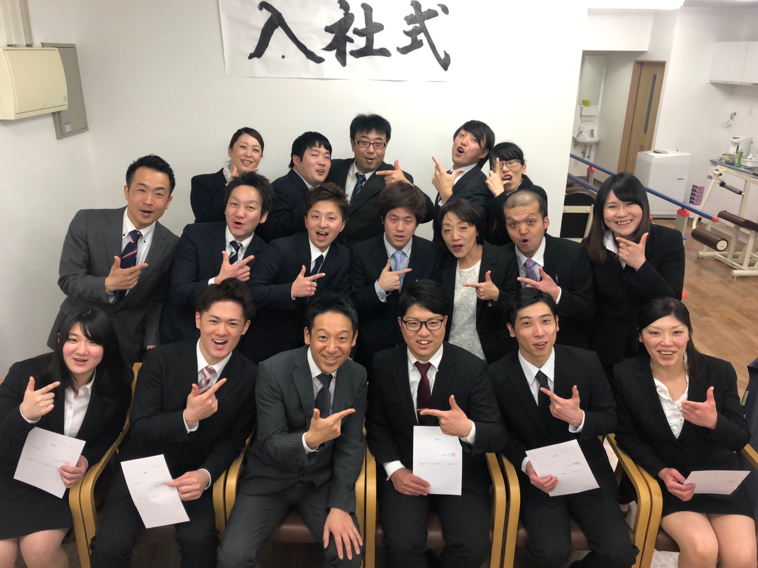 そそる集合写真25 [無断転載禁止]©bbspink.com	YouTube動画>4本 ->画像>391枚 